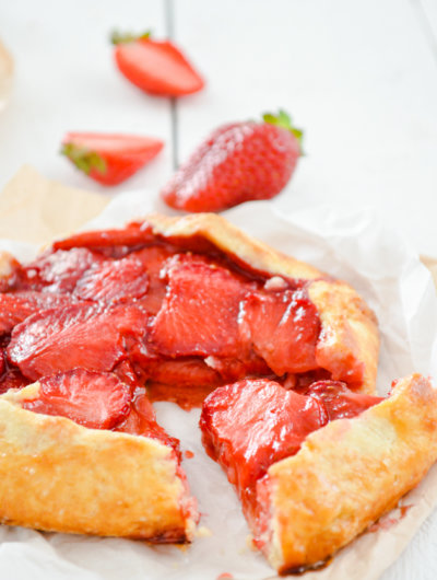 Galette s marelicama ili jagodama