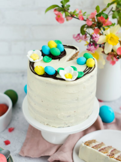 [video] uskrsna torta s orasima, malinama i bijelom čokoladom